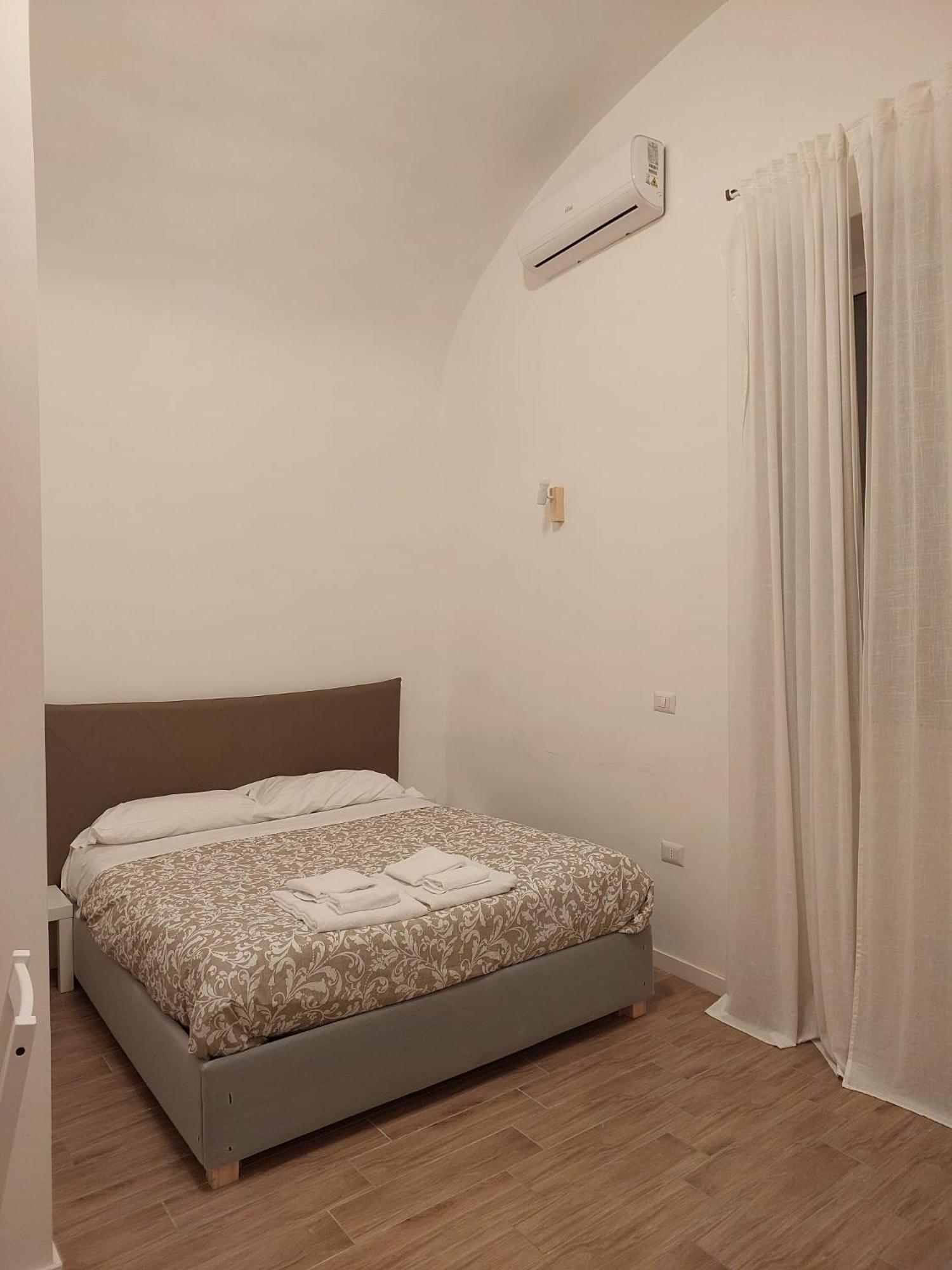 Residence E Appartamenti Bausan Naples Extérieur photo